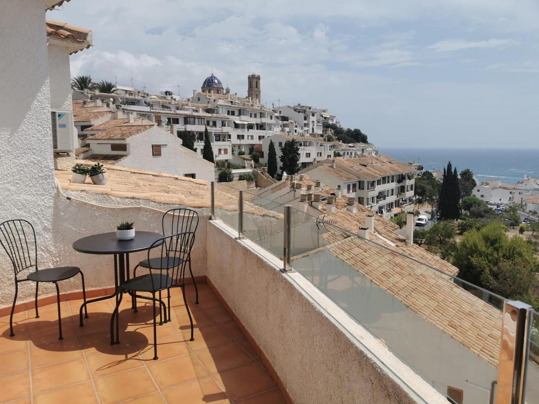Apartamento Atico-Duplex Con Vistas Al Mar Y Casco Antiguo En Altea Exterior foto